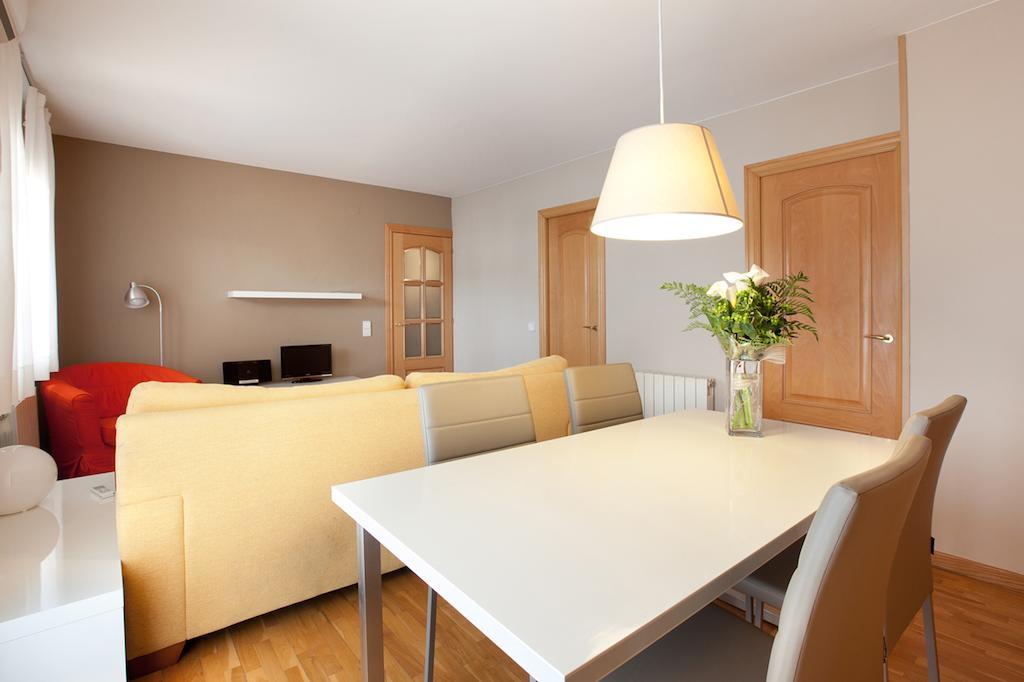 Letsgo Sagrada Familia Penthouse Apartment Barcelona Room photo