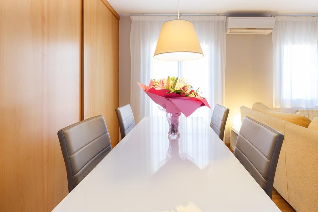 Letsgo Sagrada Familia Penthouse Apartment Barcelona Exterior photo
